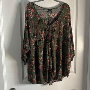 *NWOT* Olive Floral Print Button-Down Tunic - Size 5